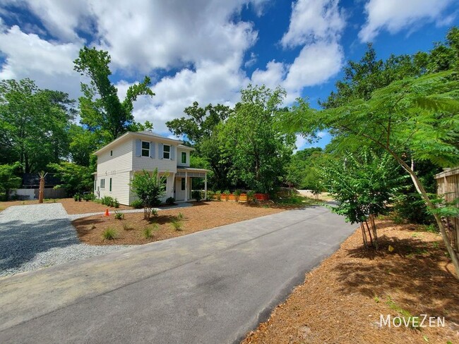 Building Photo - 1110 Tree Canopy Way Wilmington, NC 28403 ...