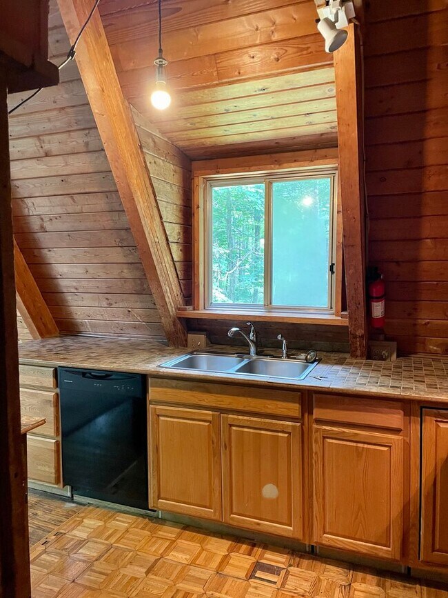 Building Photo - 5 bed Cabin A-frame in the woods with larg...