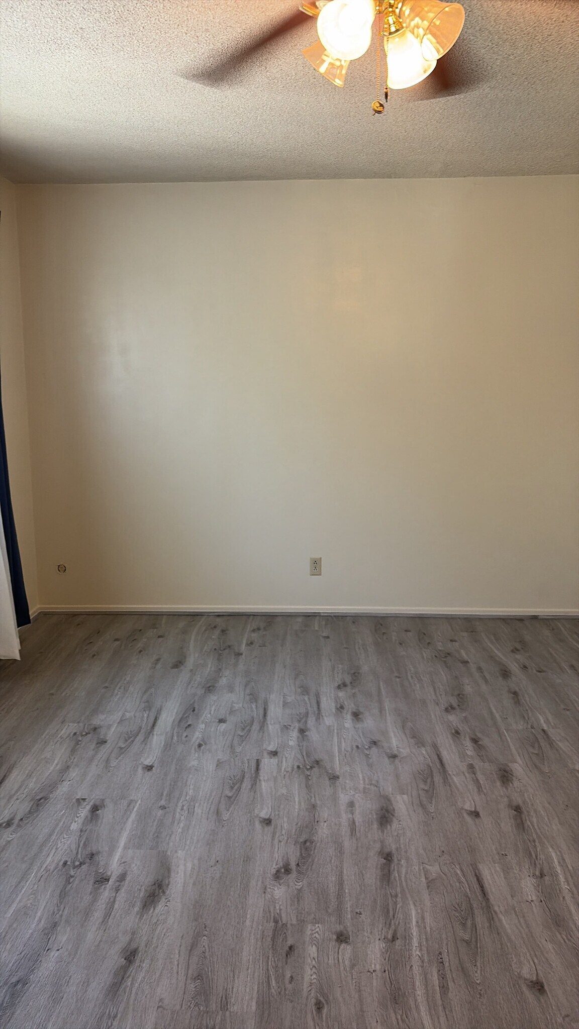 Building Photo - 1286 W 36th St