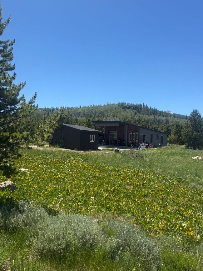 Building Photo - Captain's Cove Cabin Winter Rental