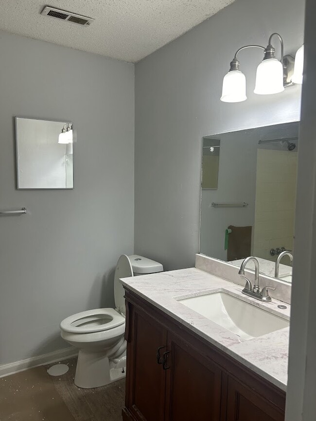 Building Photo - 6354 Shannon Pkwy