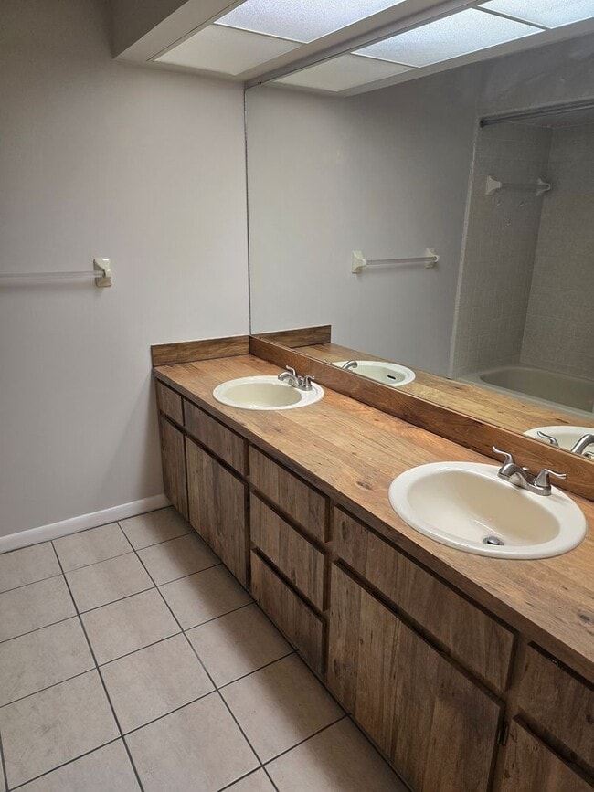 Building Photo - Adorable Villa in Sugarmill Woods!!!