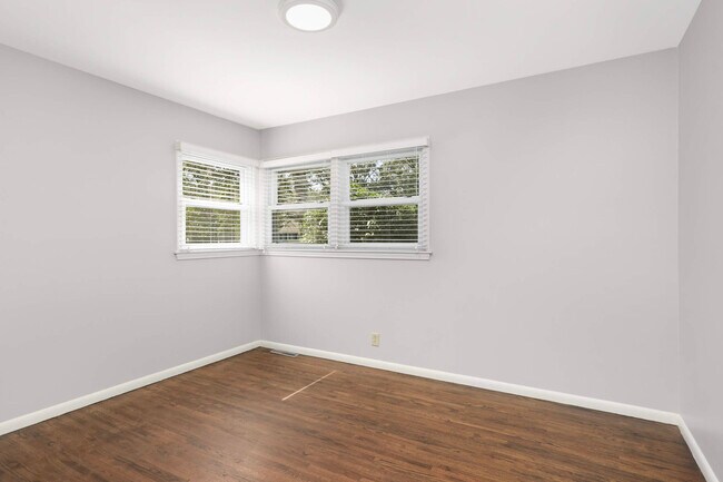 Building Photo - 1415 Nevada Ave