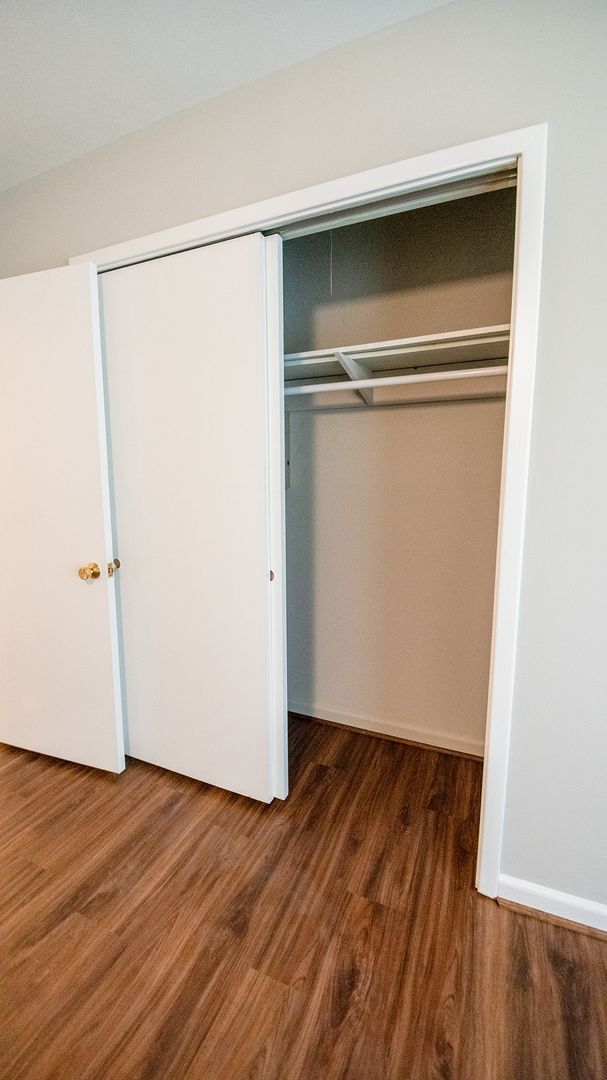 Building Photo - Beautiful home available today!