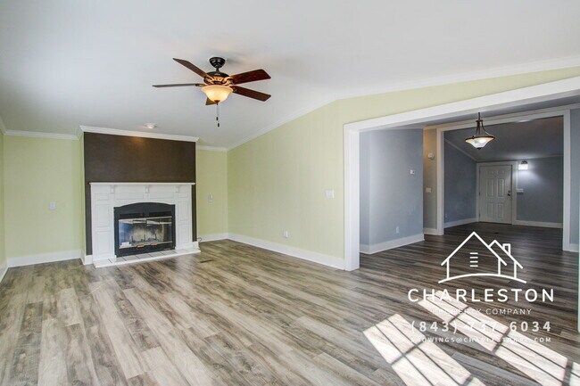 Building Photo - 1807 United Dr