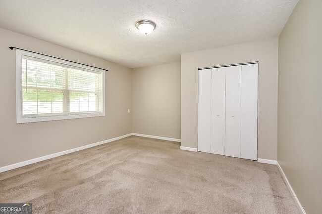 Building Photo - 3668 Willow Wood Way NW