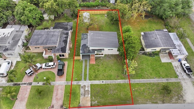 Building Photo - 1620 NE 160th St