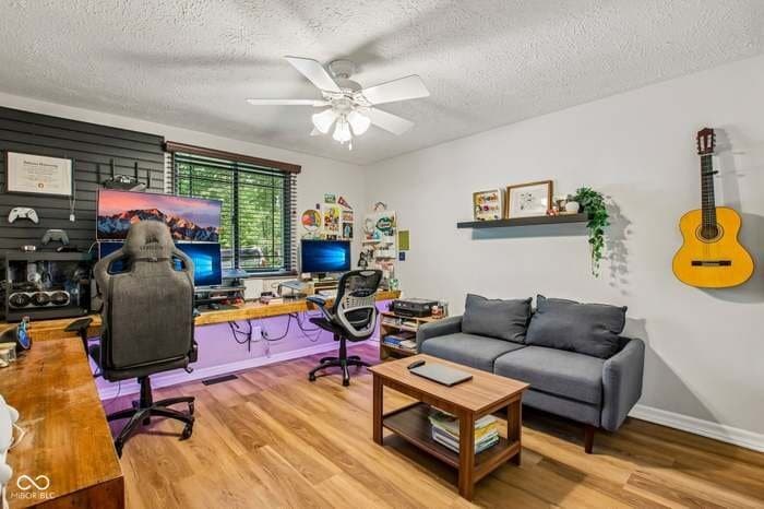 Building Photo - 8047 Pebble Creek Ct