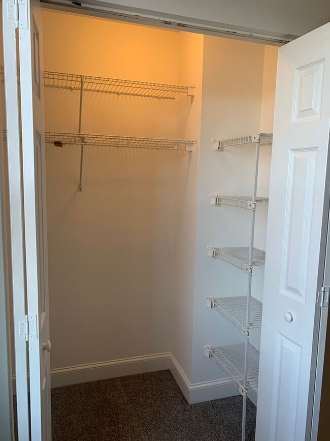 Building Photo - 1 Bedroom 1.5 Bathroom Townhome in Myrtle ...