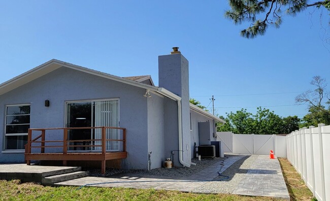 Building Photo - Coming Soon!!  Avaliable May 1, 2025 Spaci...