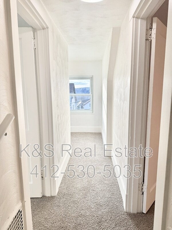 Building Photo - 2413 Milburn St