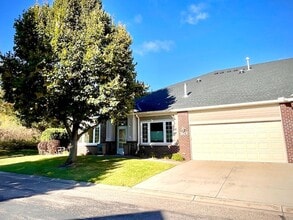 Building Photo - 12022 Vermillion St NE