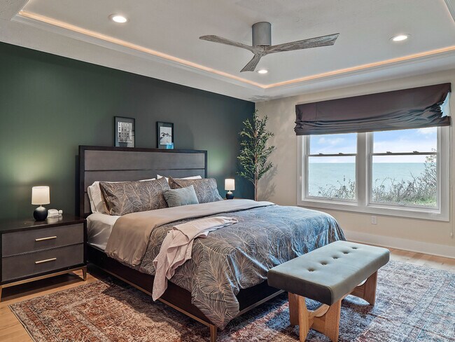 Building Photo - 32414 Lake Rd