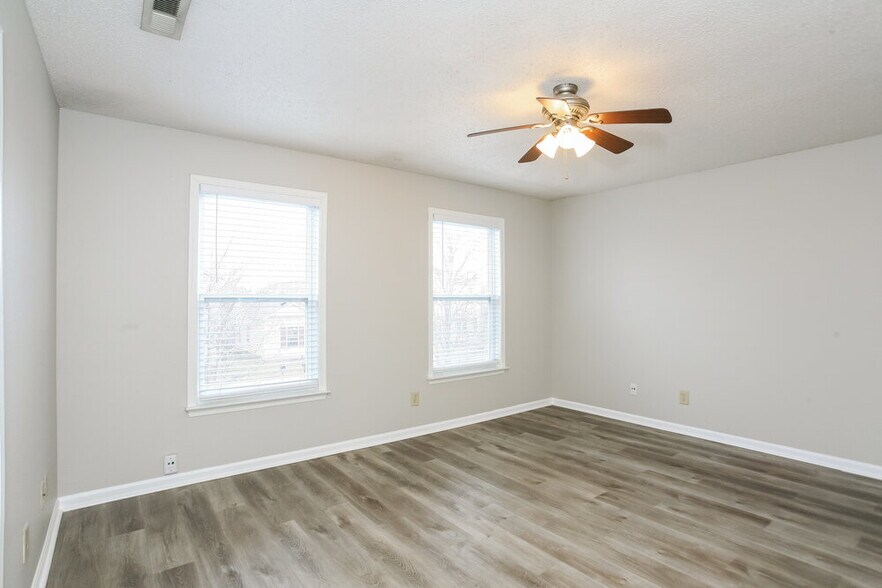 Building Photo - 12179 Maize Dr