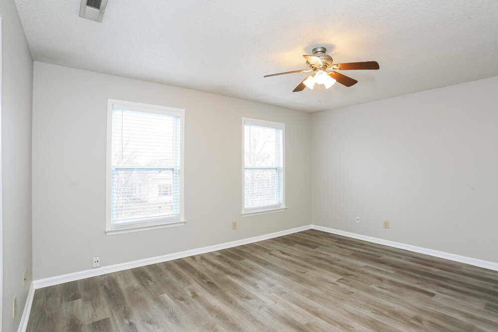 Building Photo - 12179 Maize Dr