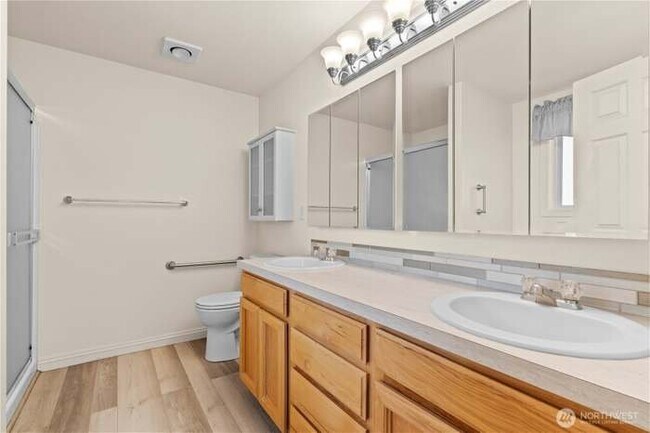 Building Photo - 7101 33rd Way NE
