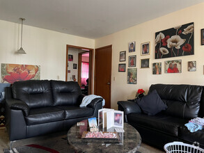 Building Photo - 4403 Dwight Dr