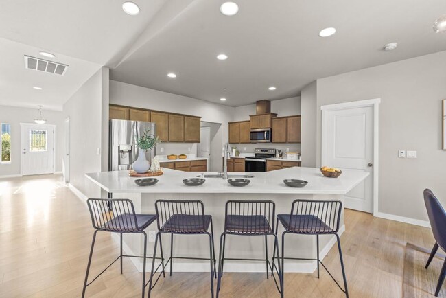 Building Photo - 3807 29th Ave Ct E