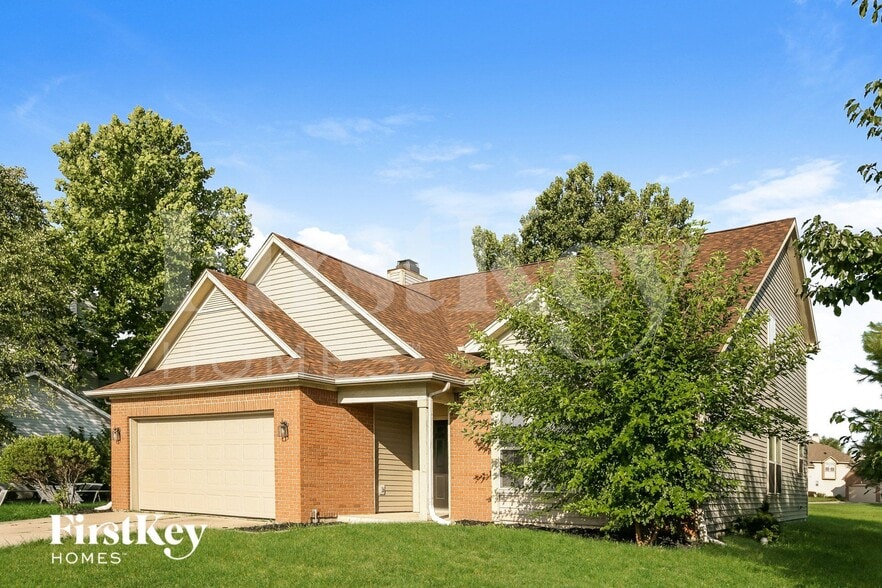 Building Photo - 6560 Hollingsworth Dr