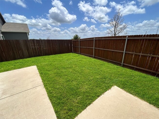 Building Photo - 4066 Dayton Dr