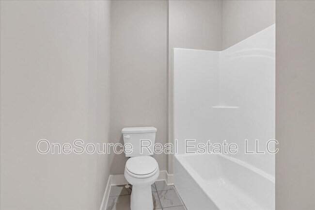 Building Photo - 4444 Sullivan Rd SW