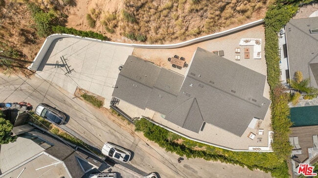 Building Photo - 8353 Sunset View Dr