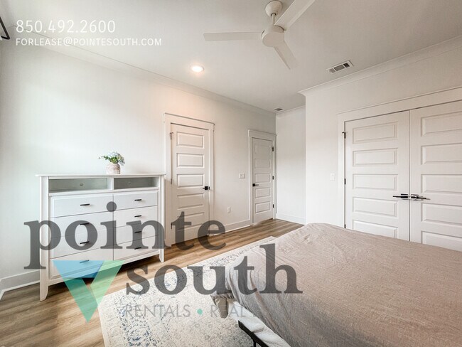 Building Photo - 13805 Red Drum Ct