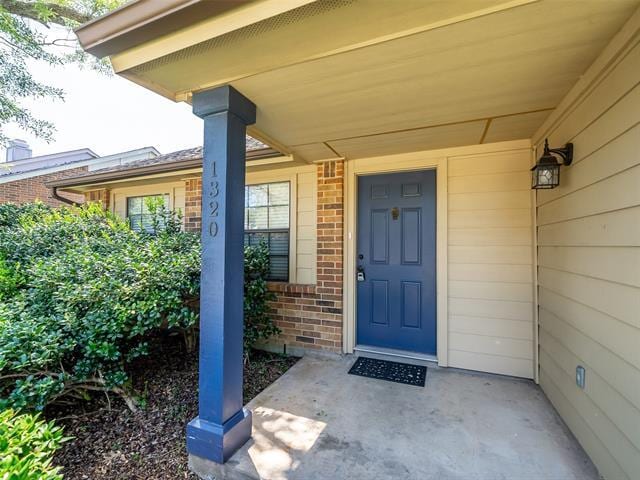 Building Photo - 1320 Clearview Dr