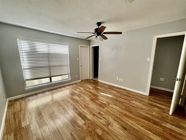 Building Photo - 2019 Place Rebecca Ln
