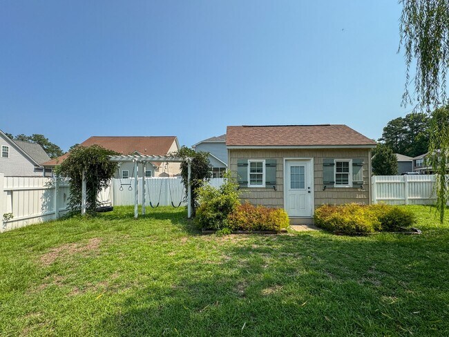 Building Photo - 2900 Blackwater Ct