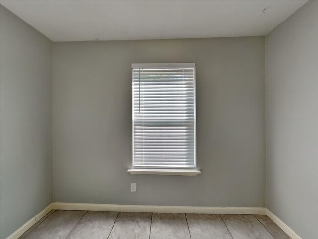 Building Photo - 3 BR/2BA | Renovated Single Family Home |  | 2-Car Covered Parking | Gated backyard!