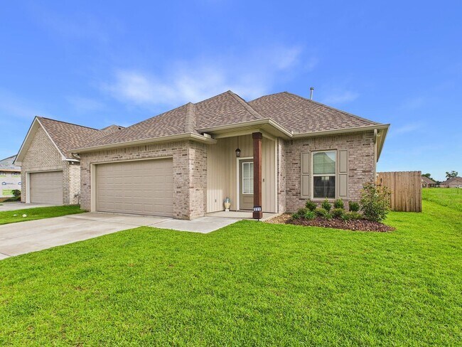 Building Photo - 221 Tatum Ln