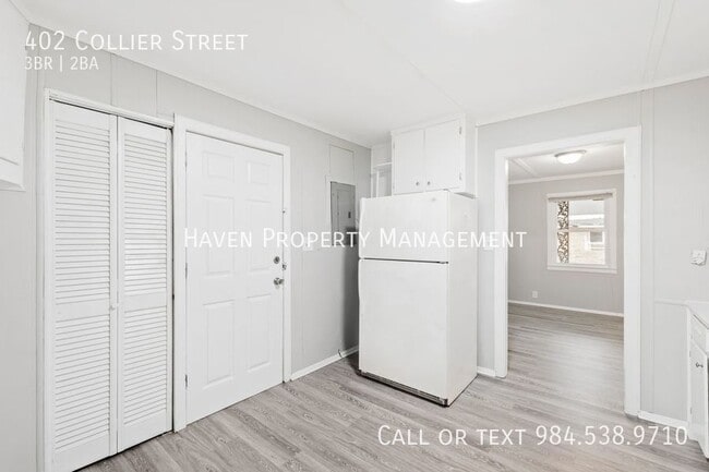 Building Photo - 402 Collier St