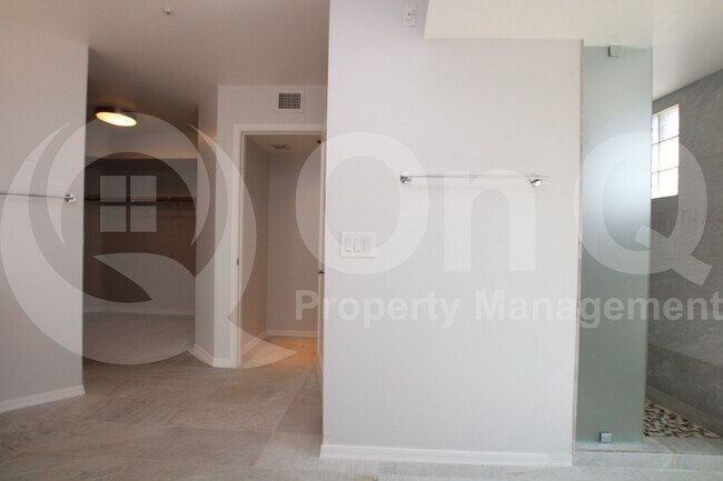 Building Photo - 5844 E Carefree Mountain Dr