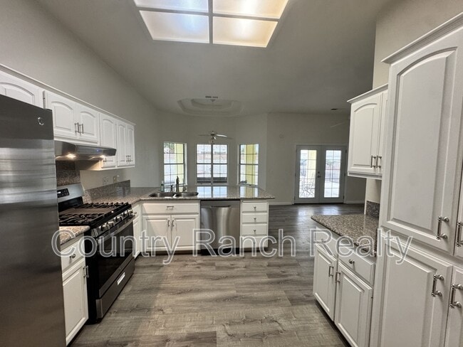 Building Photo - 2184 Emerald River Cir