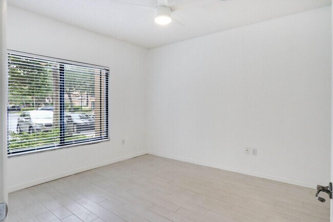 Building Photo - 2916 Tuscany Ct