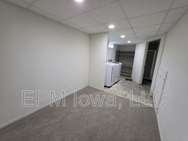 Building Photo - 4747 Danbury St NE