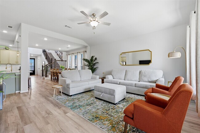 Building Photo - 31327 Sellers Terrace Dr