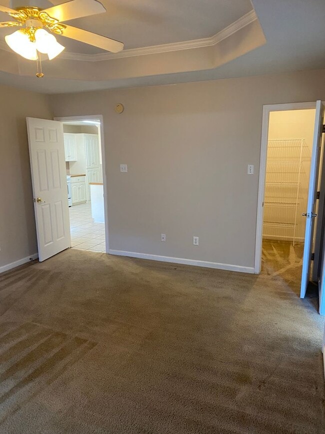 Building Photo - Contact Peggy Goodman 501 676 1758
