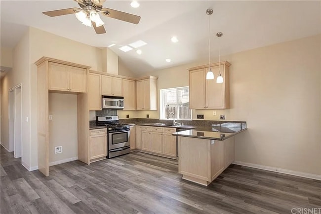 Building Photo - 341 Franklin Ln