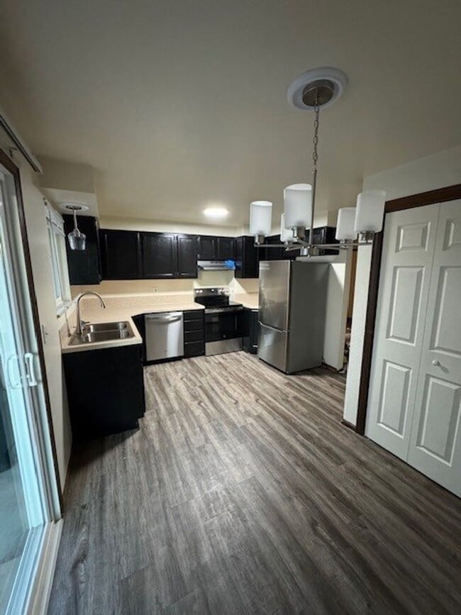 Building Photo - 1414/1416 Terry Street