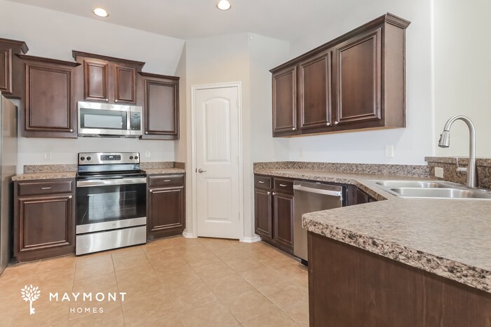 Building Photo - 1629 Applegate Way