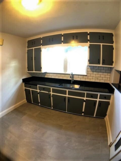 Building Photo - 1962 S 92nd St