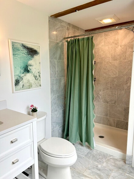 Building Photo - 67 Regatta Dr