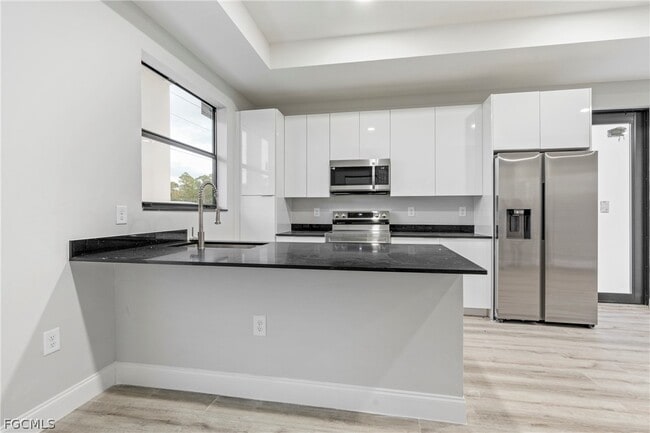 Building Photo - 1135 Randletree St E