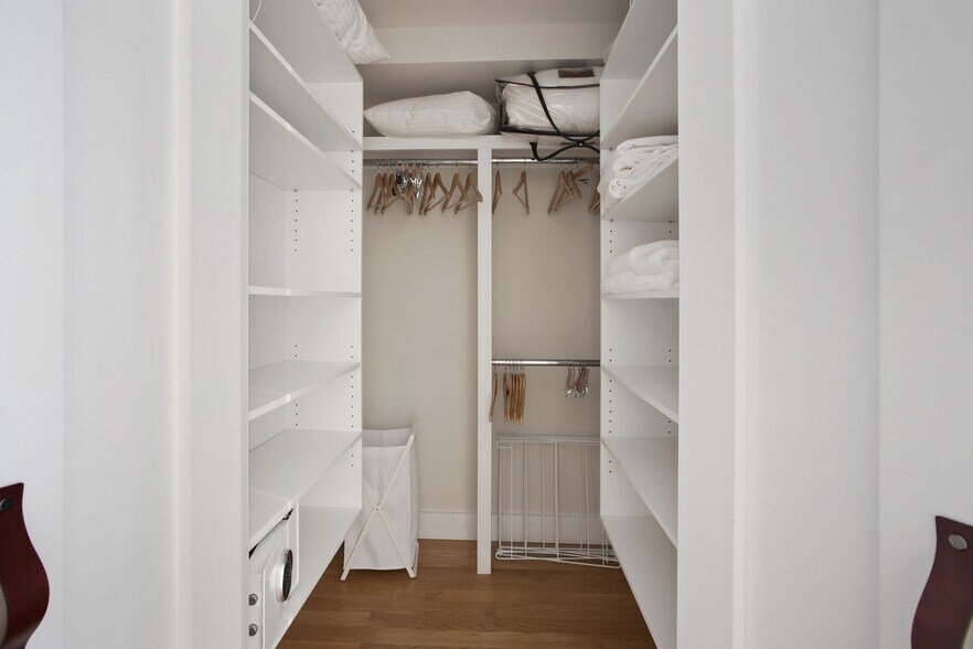 Building Photo - 315 W 57th St
