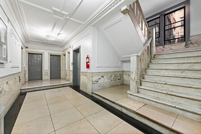 Building Photo - 275 Harrison Ave