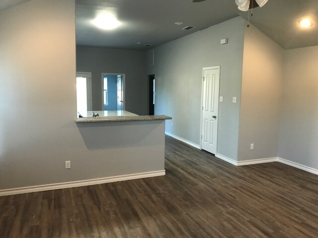 Building Photo - 2503 26th St