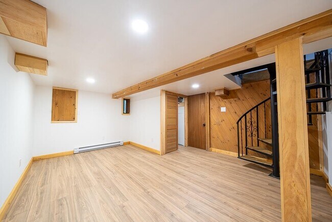 Building Photo - 30 Stickney Rd