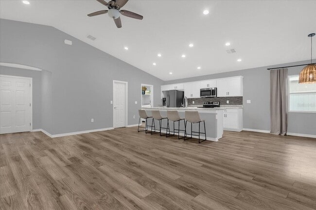 Building Photo - 955 Pearly Ridge Ln